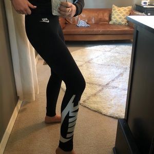 Size XS Nike legging